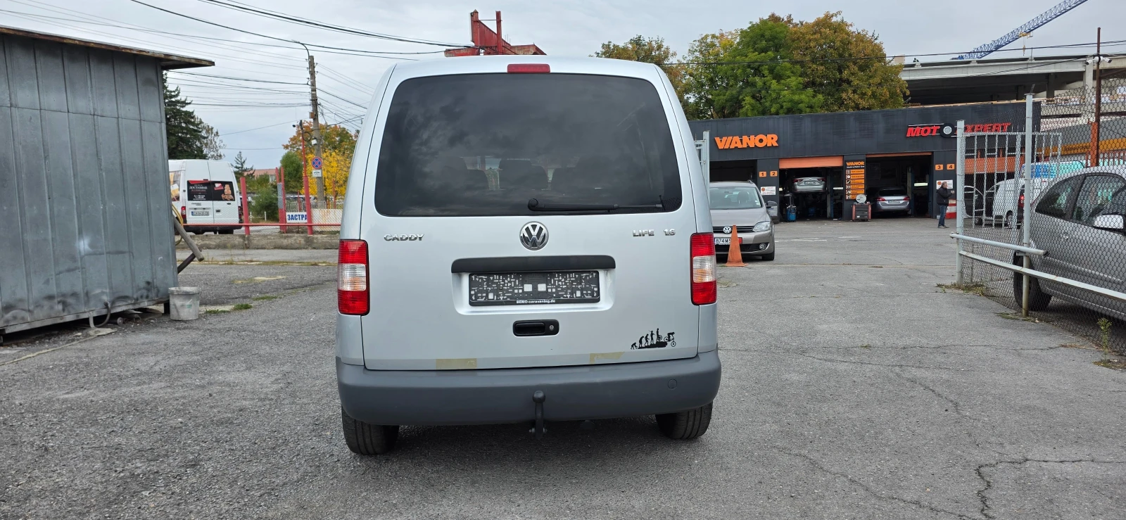 VW Caddy 1.6-102кс., снимка 5 - Автомобили и джипове - 56470827
