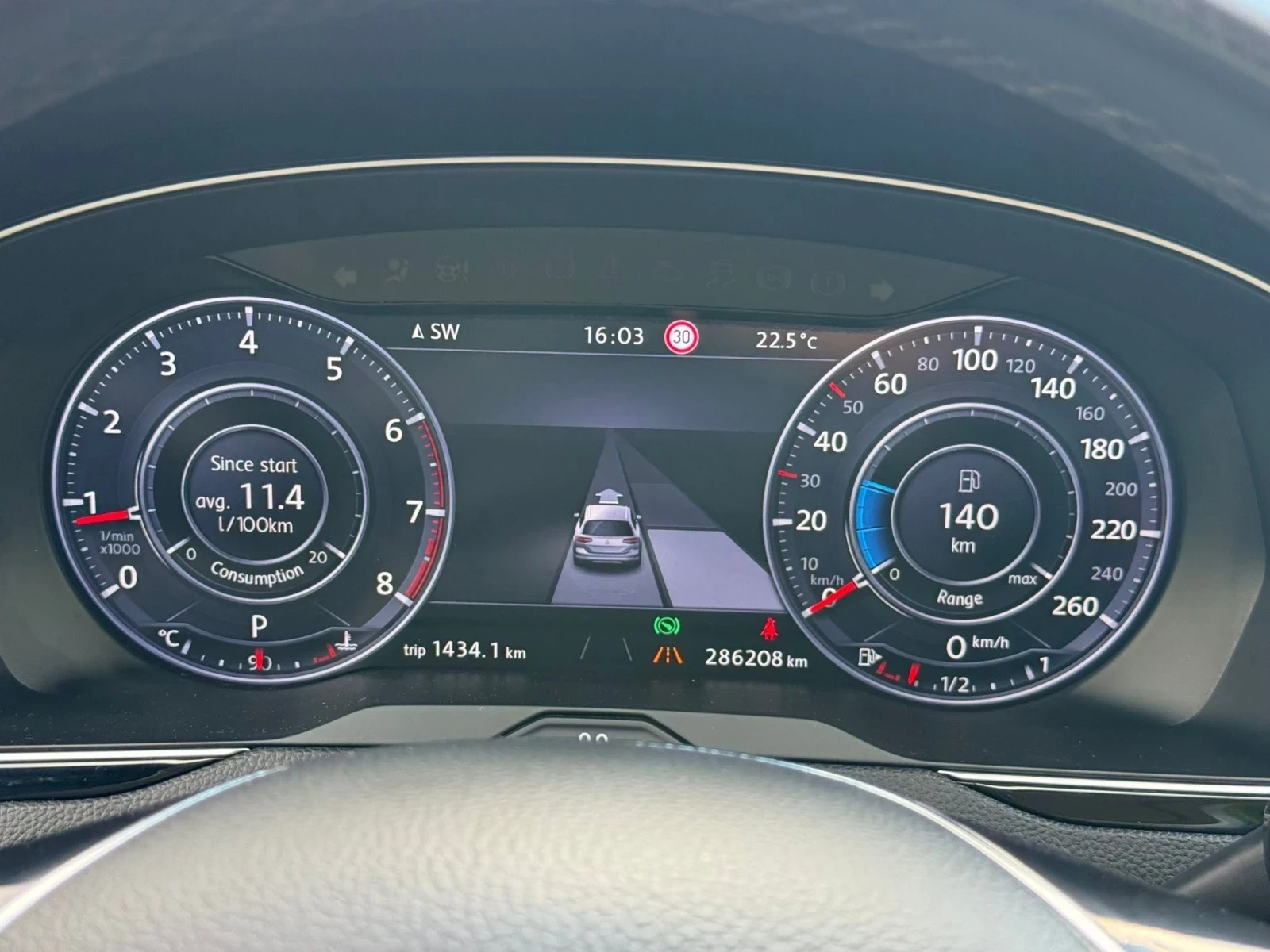 VW Passat 2.0 TSI CH 4x4, снимка 13 - Автомобили и джипове - 56651921