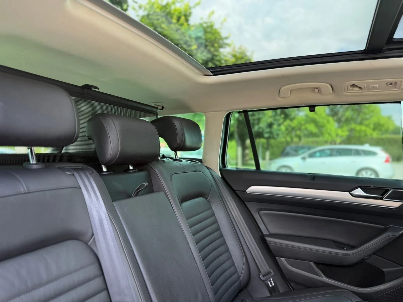 VW Passat 2.0 TSI CH 4x4, снимка 15 - Автомобили и джипове - 56651921