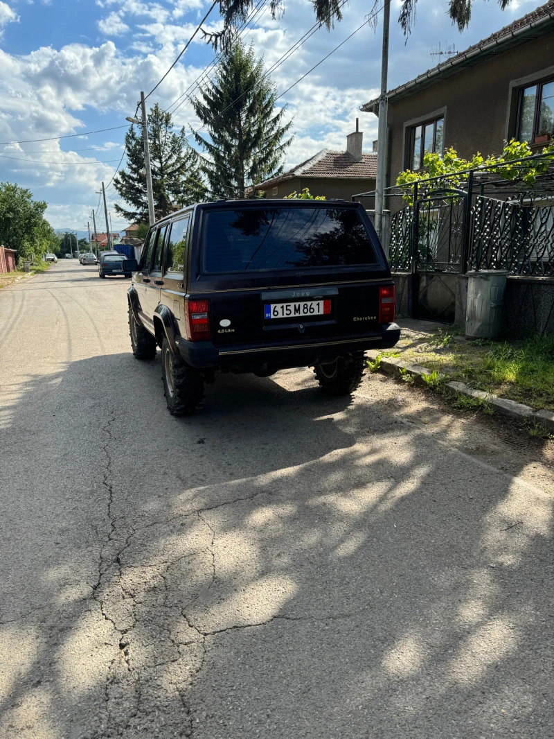 Jeep Cherokee XJ4000, снимка 3 - Автомобили и джипове - 47598601