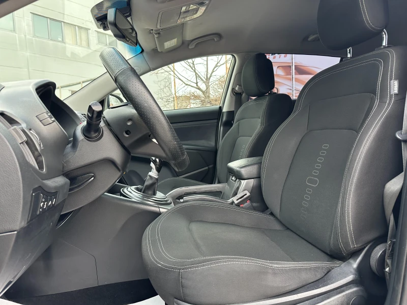Kia Sportage 2.0crd/4x4/от България, снимка 8 - Автомобили и джипове - 52703896
