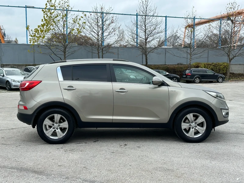 Kia Sportage 2.0crd/4x4/от България, снимка 5 - Автомобили и джипове - 52703896