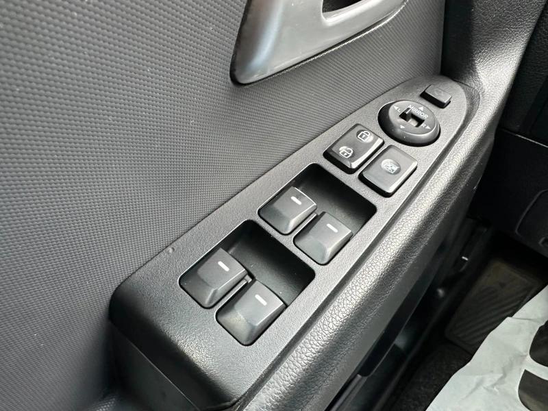 Kia Sportage 2.0crd/4x4/от България, снимка 15 - Автомобили и джипове - 52703896