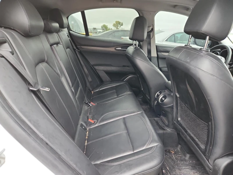 Alfa Romeo Stelvio Ti SPORT AWD, снимка 11 - Автомобили и джипове - 53038653
