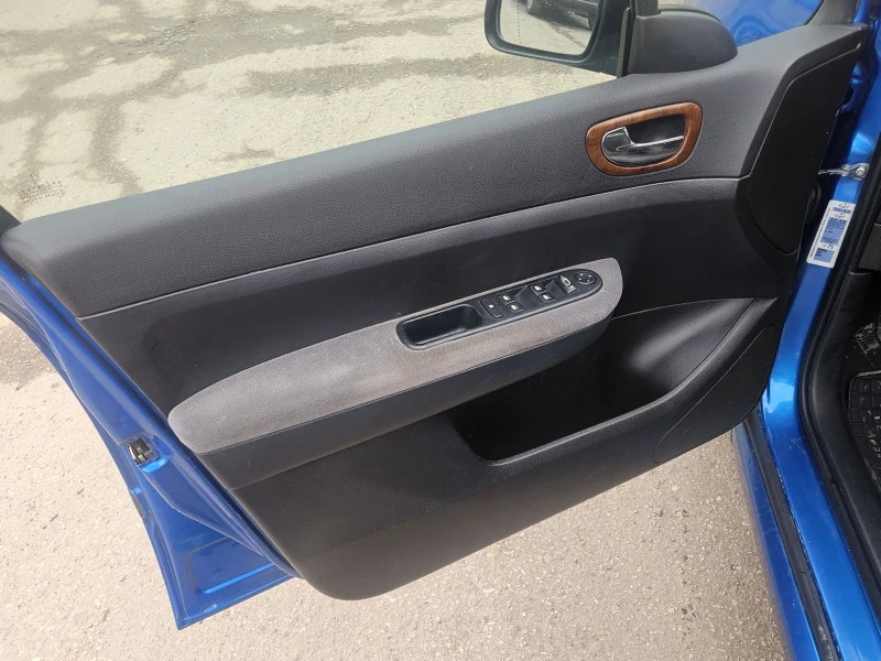 Peugeot 307 2.0 hdi* 90ps* Климатроник , снимка 8 - Автомобили и джипове - 53476443