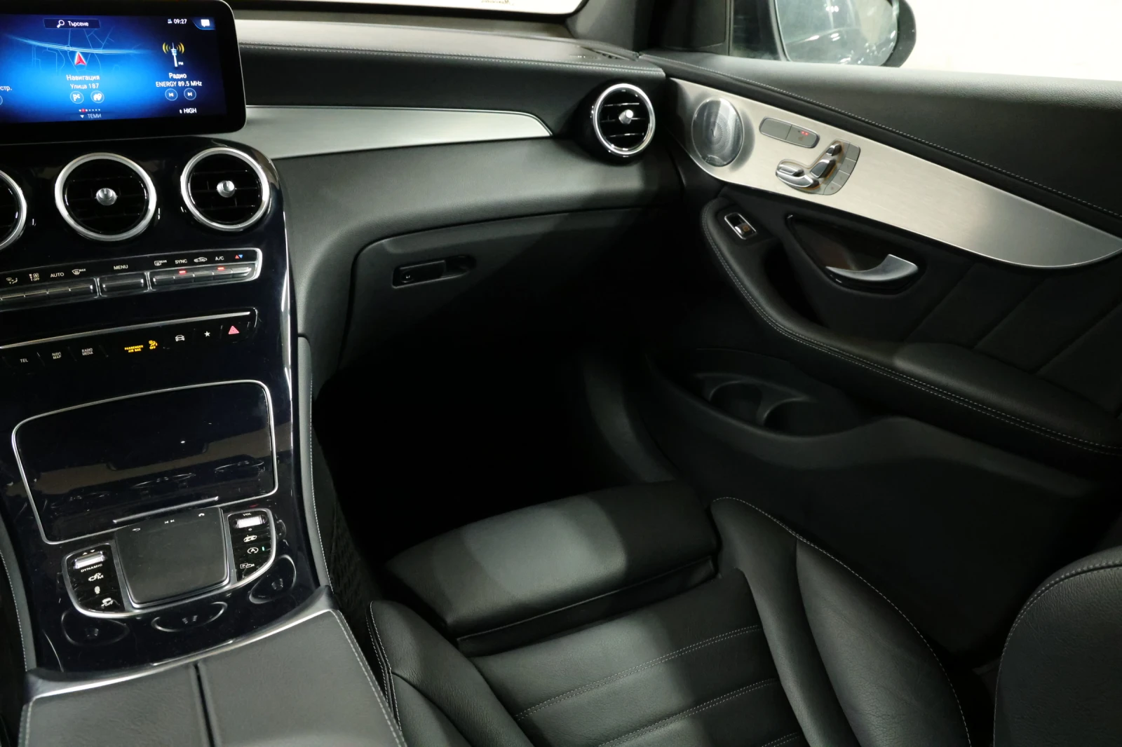 Mercedes-Benz GLC 43 AMG 4-MATIC Burmester  Surround-Soundsystem | Mobile.bg   11