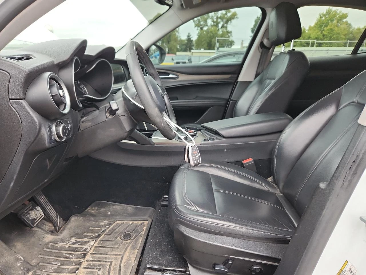 Alfa Romeo Stelvio Ti SPORT AWD - изображение 7