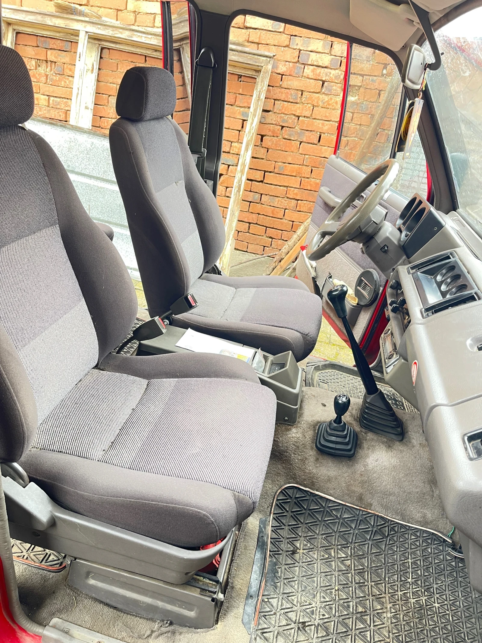 Isuzu Trooper, снимка 10 - Автомобили и джипове - 54175446