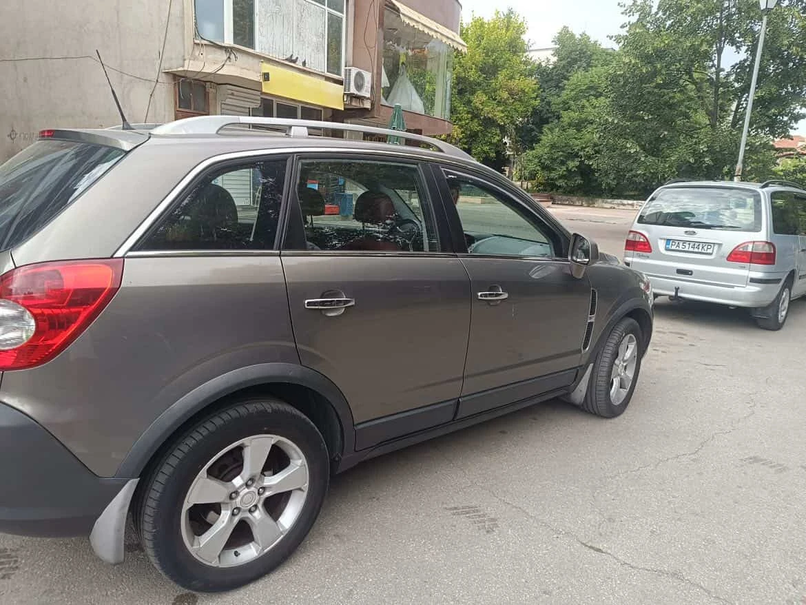 Opel Antara, снимка 8 - Автомобили и джипове - 54305344
