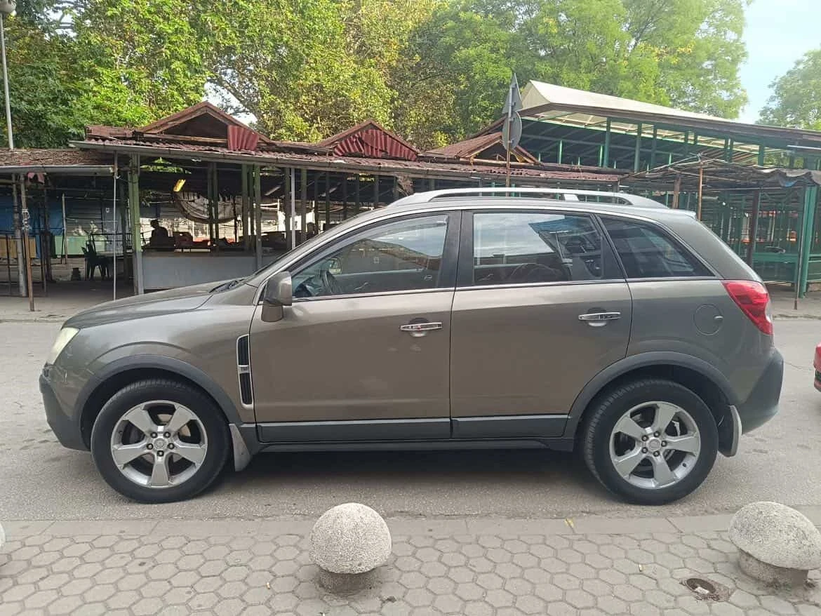 Opel Antara, снимка 7 - Автомобили и джипове - 54305344