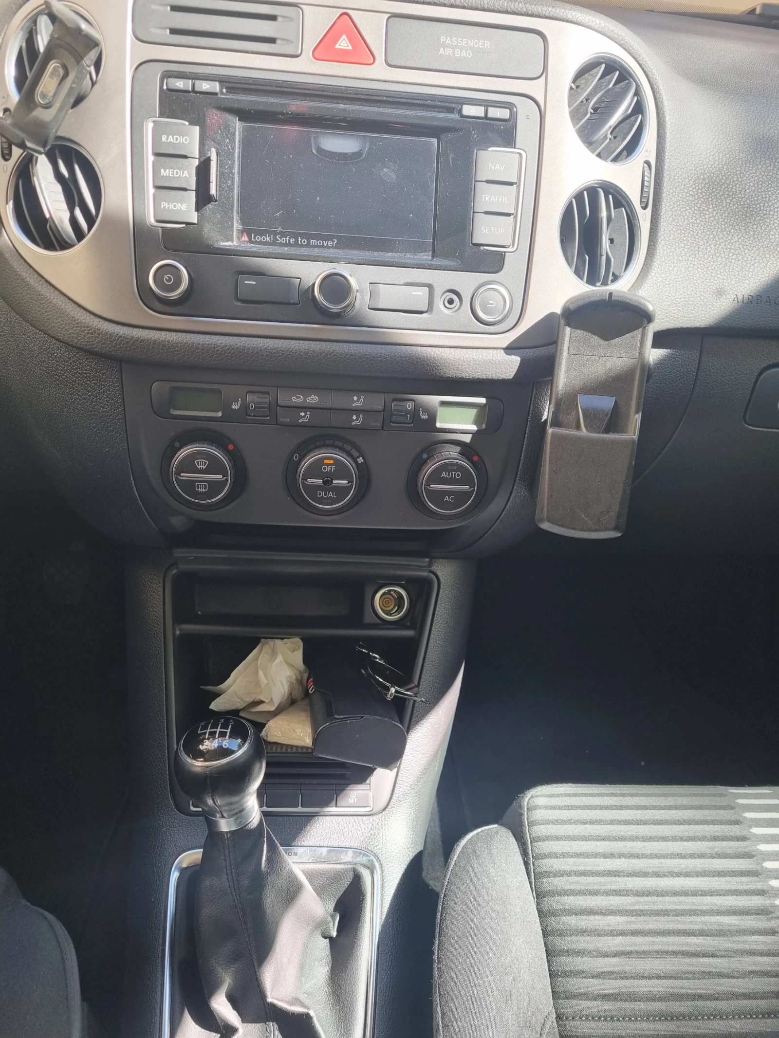 VW Tiguan, снимка 3 - Автомобили и джипове - 54621734