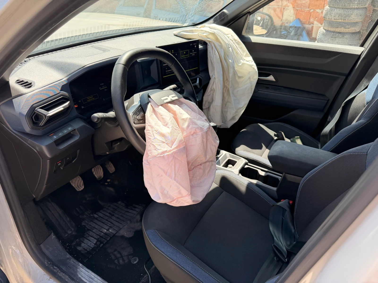 Dacia Duster 1.0Tce , снимка 7 - Автомобили и джипове - 54972830