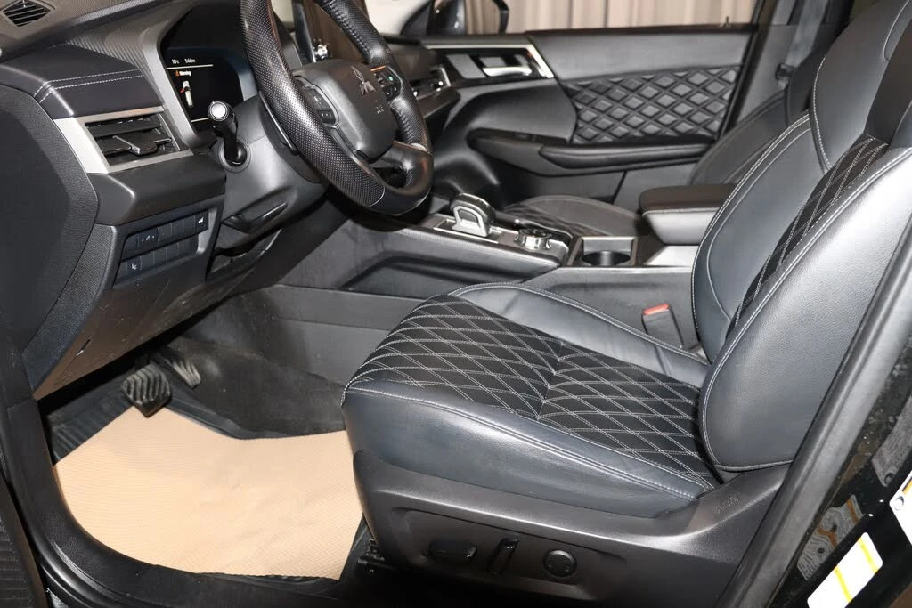 Mitsubishi Outlander GT S-AWC, снимка 16 - Автомобили и джипове - 55434732