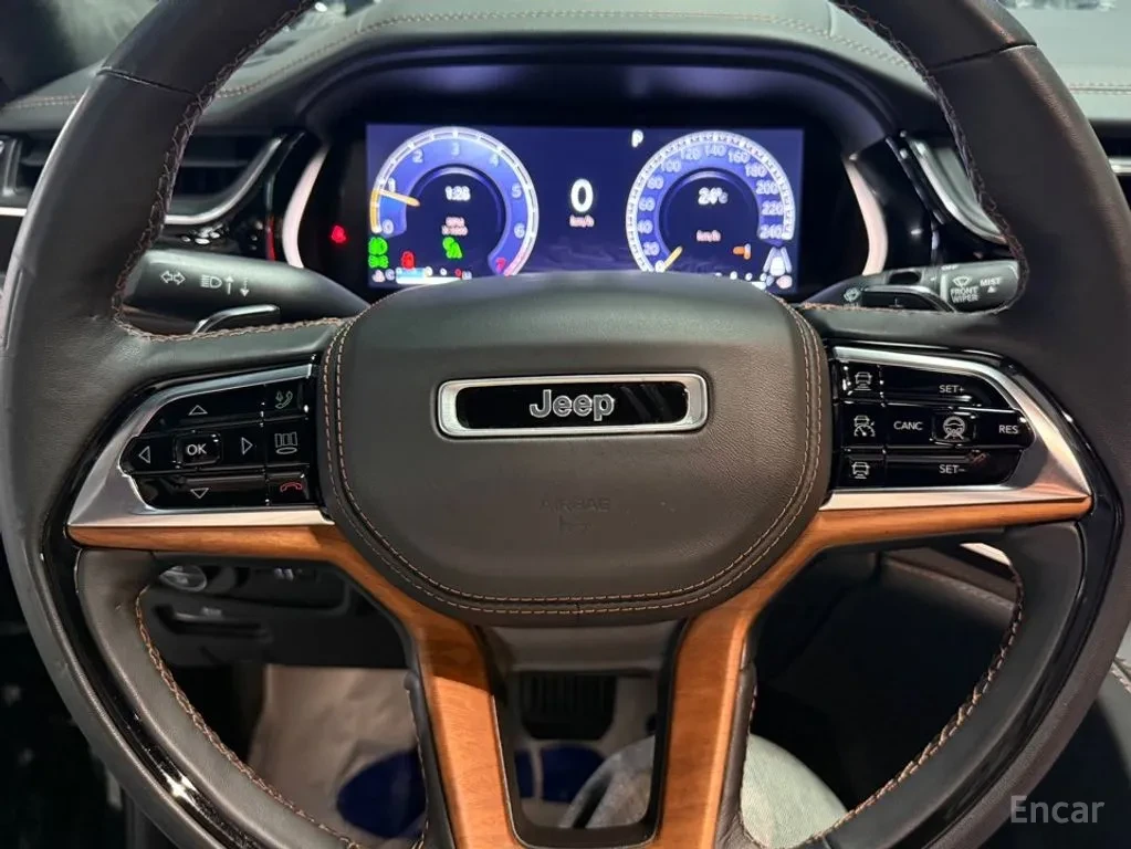 Jeep Grand cherokee SUMMIT RESERVE | МАСАЖ | ХЕД ЪП | ЕЛ. СТЕПЕНКИ, снимка 9 - Автомобили и джипове - 56070110