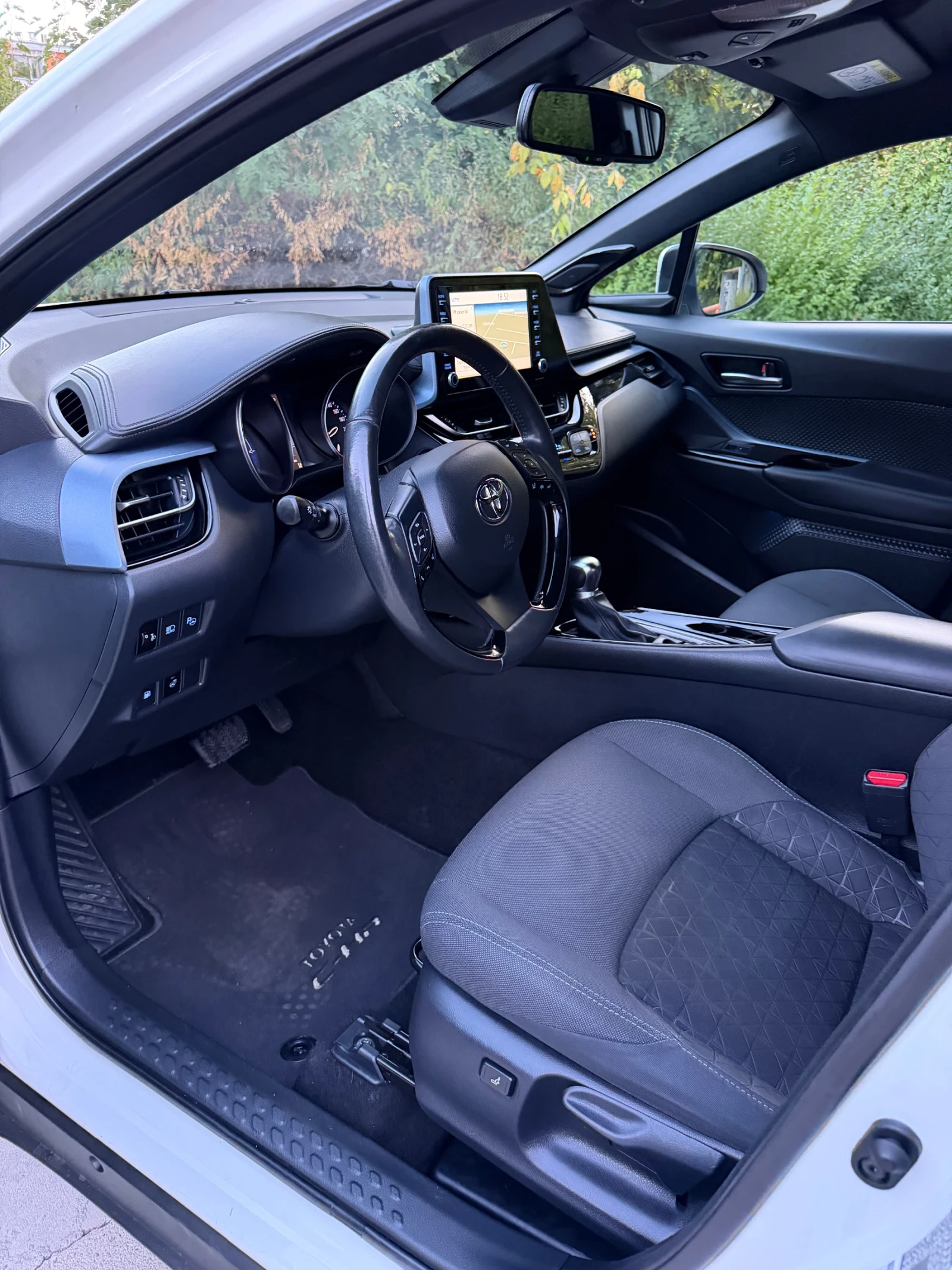 Toyota C-HR * 2.0HYBRID* FULL* КАТО НОВА* , снимка 12 - Автомобили и джипове - 56330307