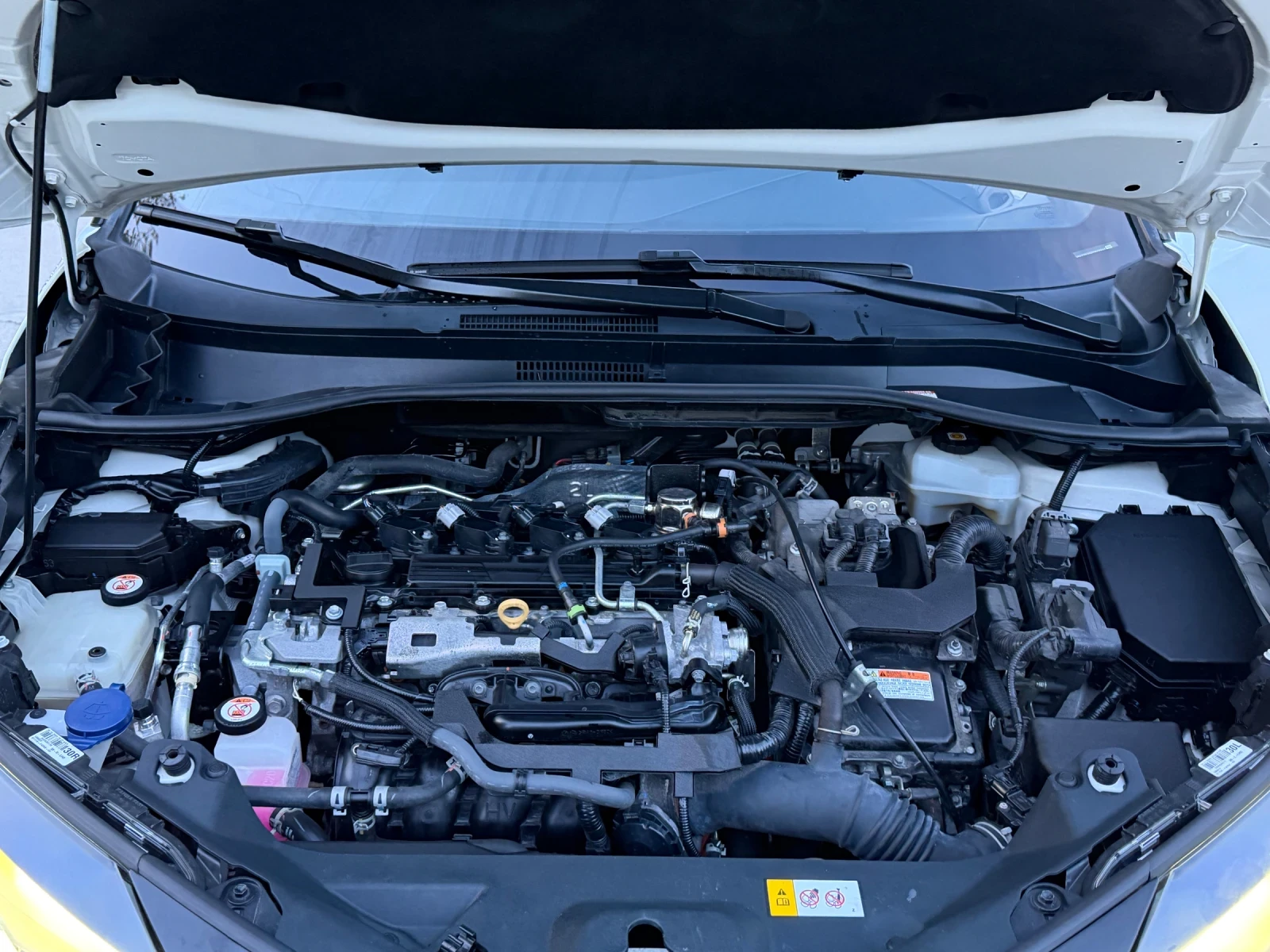 Toyota C-HR * 2.0HYBRID* FULL* КАТО НОВА* , снимка 14 - Автомобили и джипове - 56330307