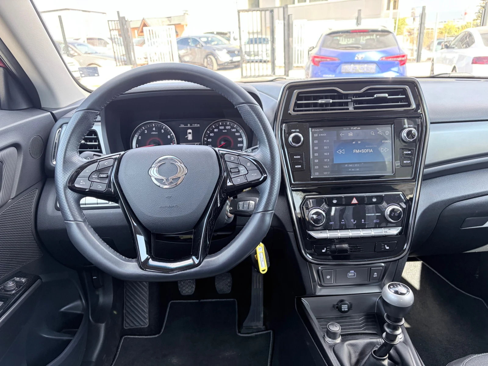 SsangYong Tivoli, снимка 10 - Автомобили и джипове - 56442714