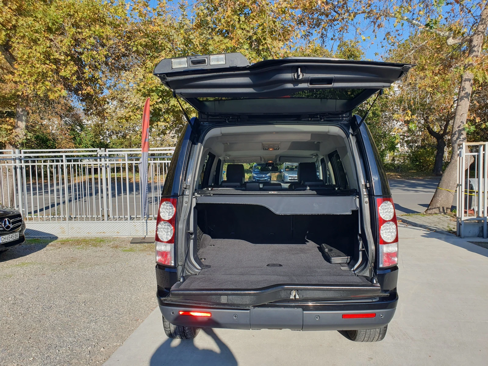 Land Rover Discovery 3.0/245kc, снимка 16 - Автомобили и джипове - 56739728