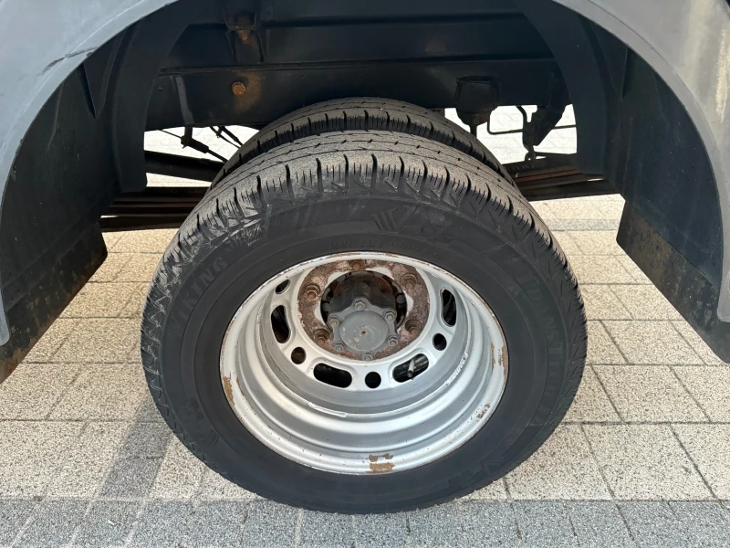 VW Crafter 2.5TDI 163к.с. до 3.5т. 6-местен Климатроник , снимка 17 - Бусове и автобуси - 52804651