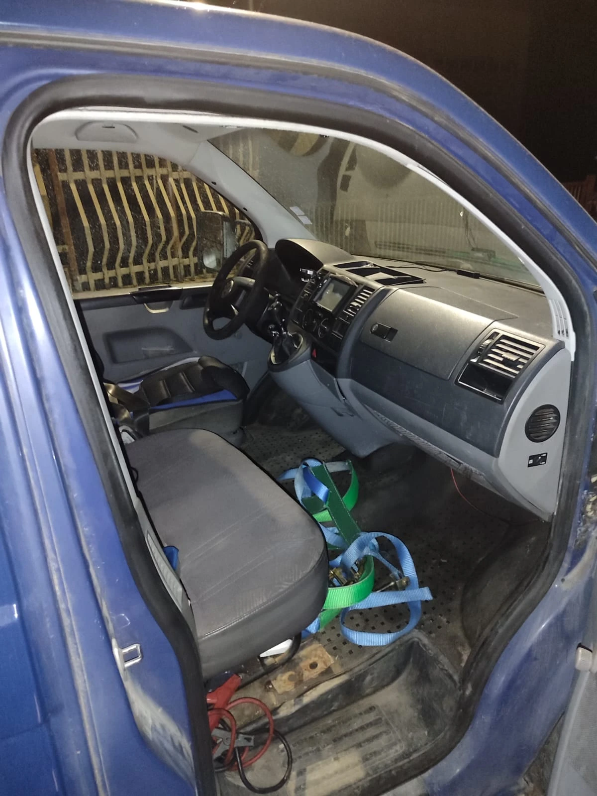 VW T5 СПЕЦИАЛЕН - изображение 9