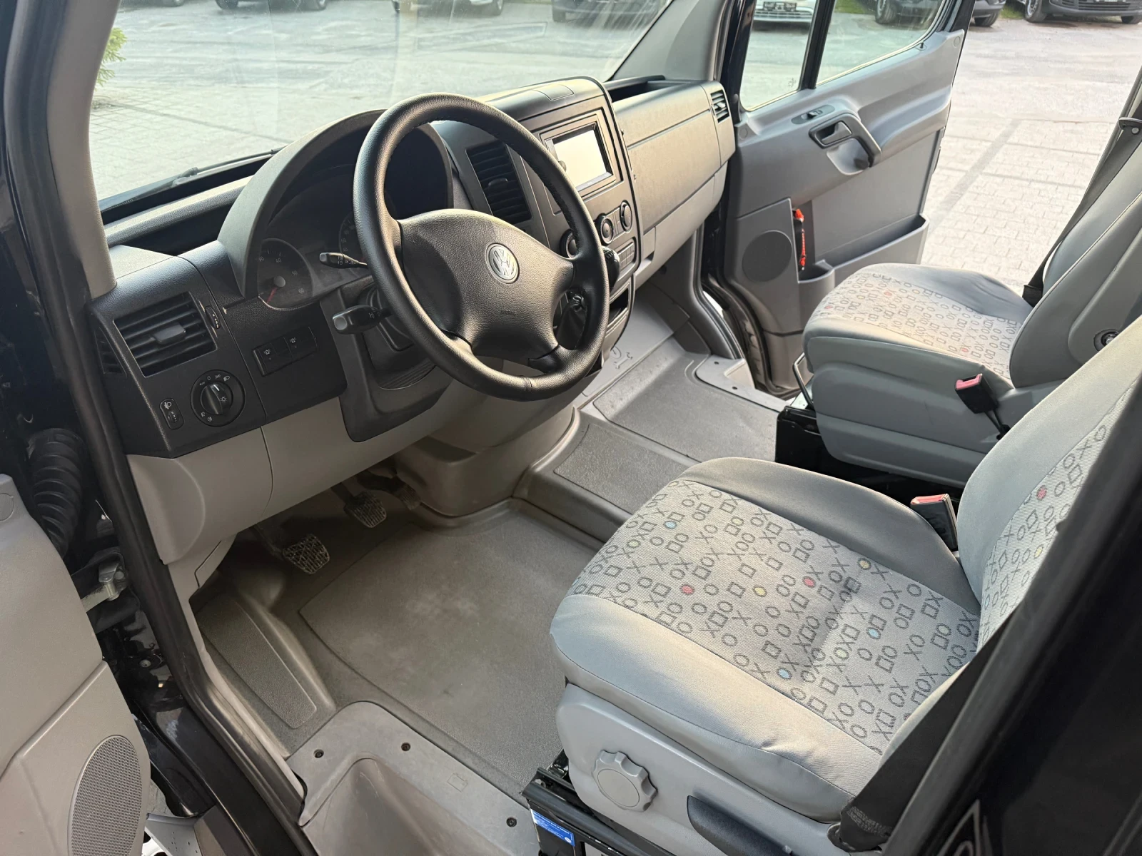 VW Crafter 2.5TDI 163�.�. �� 3.5�. 6-������ �����������  | Mobile.bg � ����������� 12