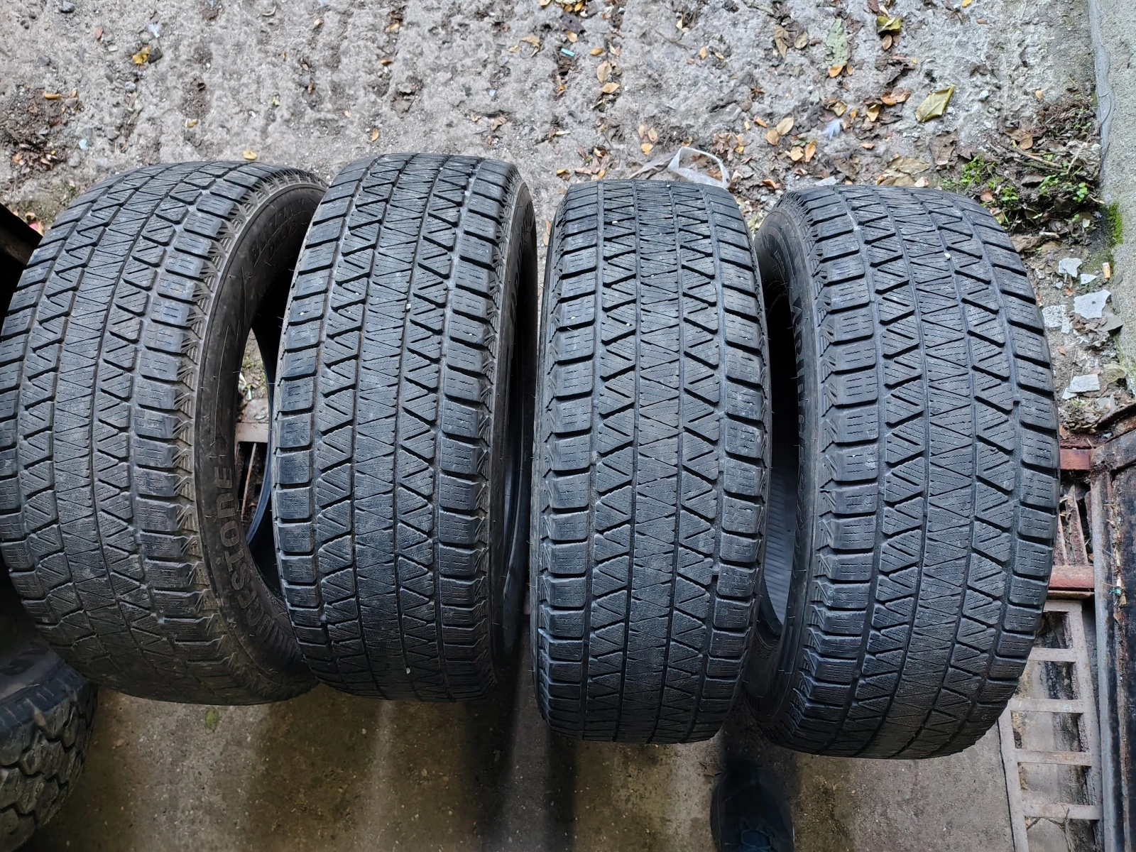 Гуми Зимни 225/65R17