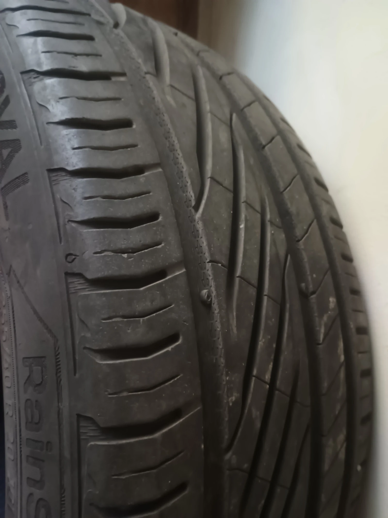 Гуми Летни 255/40R20