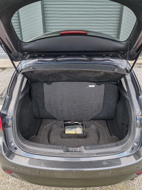 Mazda 3 1.5i SkyActive 100kc Navi - 15450 лв. / 7899.46 € - 26960398 16