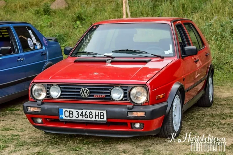 VW Golf Синхро , снимка 1 - Автомобили и джипове - 47346511