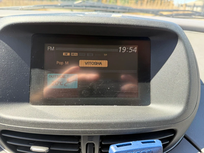 Nissan Almera tino 2.2 DCI, снимка 14 - Автомобили и джипове - 52384316