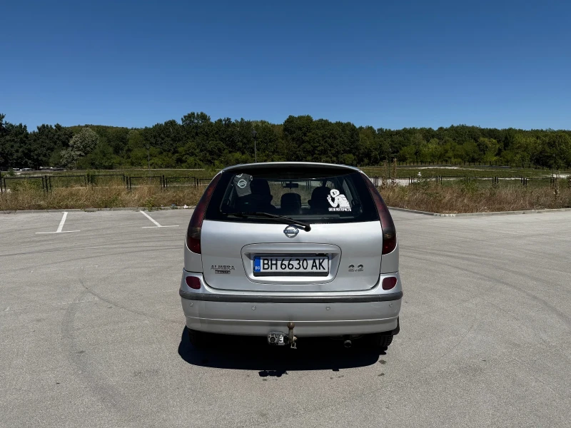 Nissan Almera tino 2.2 DCI, снимка 3 - Автомобили и джипове - 52384316