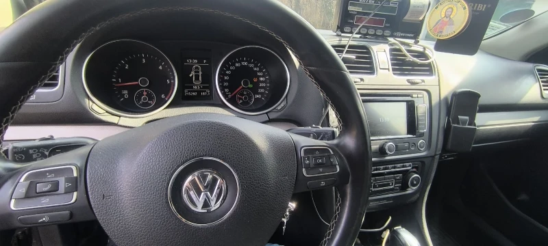 VW Golf, снимка 10 - Автомобили и джипове - 52403794