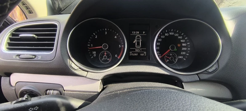 VW Golf, снимка 8 - Автомобили и джипове - 52403794