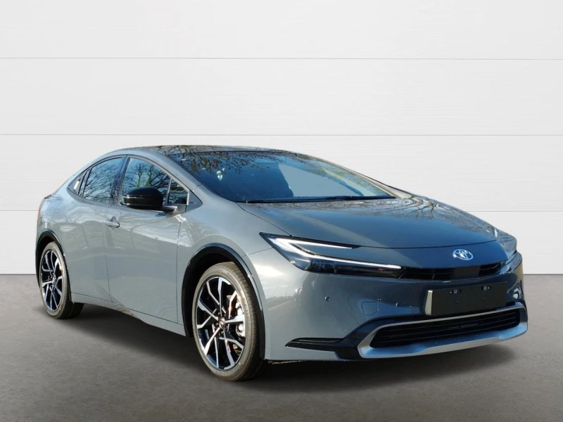 Toyota Prius 2.0 PLUG-IN HYBRID EXECUTIVE MATRIX, снимка 3 - Автомобили и джипове - 52080304