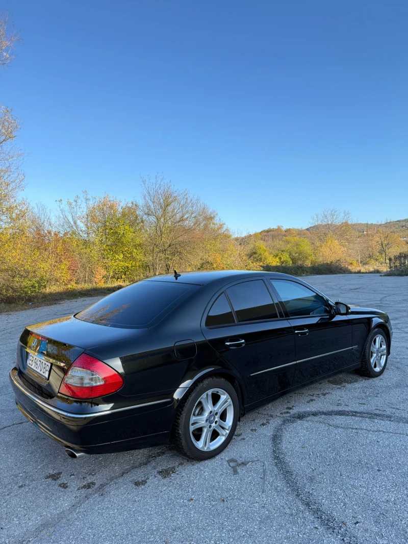 Mercedes-Benz E 320 4MATIC/CDI EVO FACELIFT/AVANTGARDE/XENON/NAVI, снимка 4 - Автомобили и джипове - 52270358