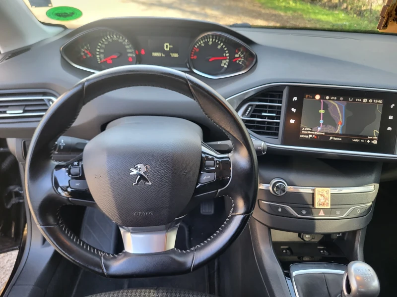 Peugeot 308 1.5HDI-2019г, снимка 9 - Автомобили и джипове - 52507773