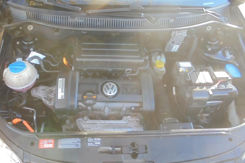 VW Polo 1.4i/Higline, снимка 10 - Автомобили и джипове - 53239752