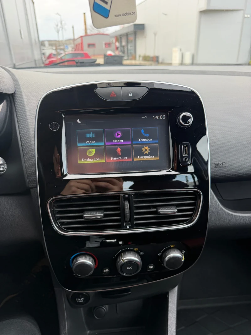 Renault Clio 1.5 DCI, снимка 11 - Автомобили и джипове - 53476288