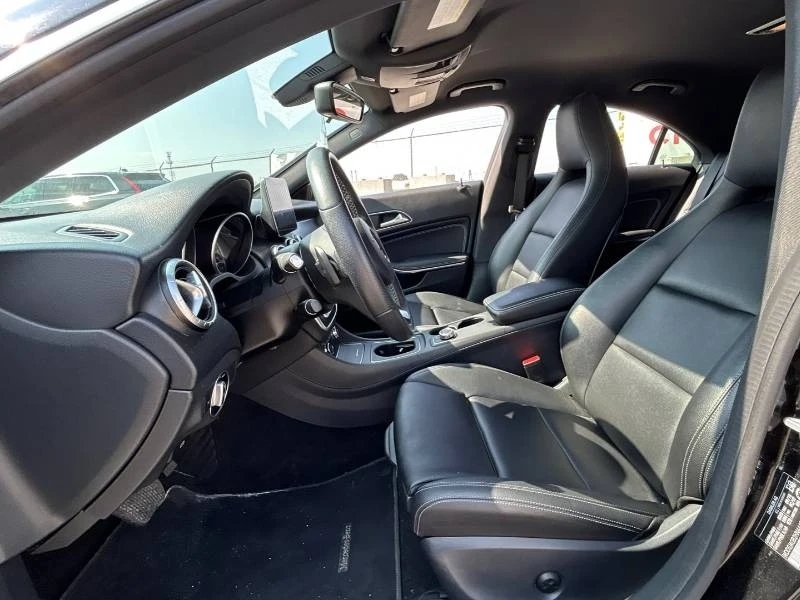 Mercedes-Benz CLA 250 * 4MATIC * CARFAX * ОПЦИЯ ЗА ФИНАНСИРАНЕ , снимка 12 - Автомобили и джипове - 55938984
