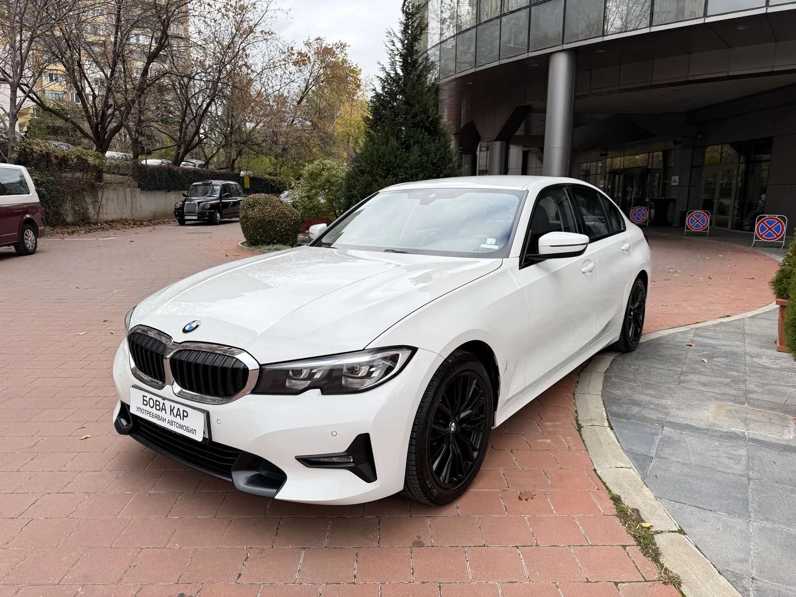 BMW 320 d xDrive, снимка 1