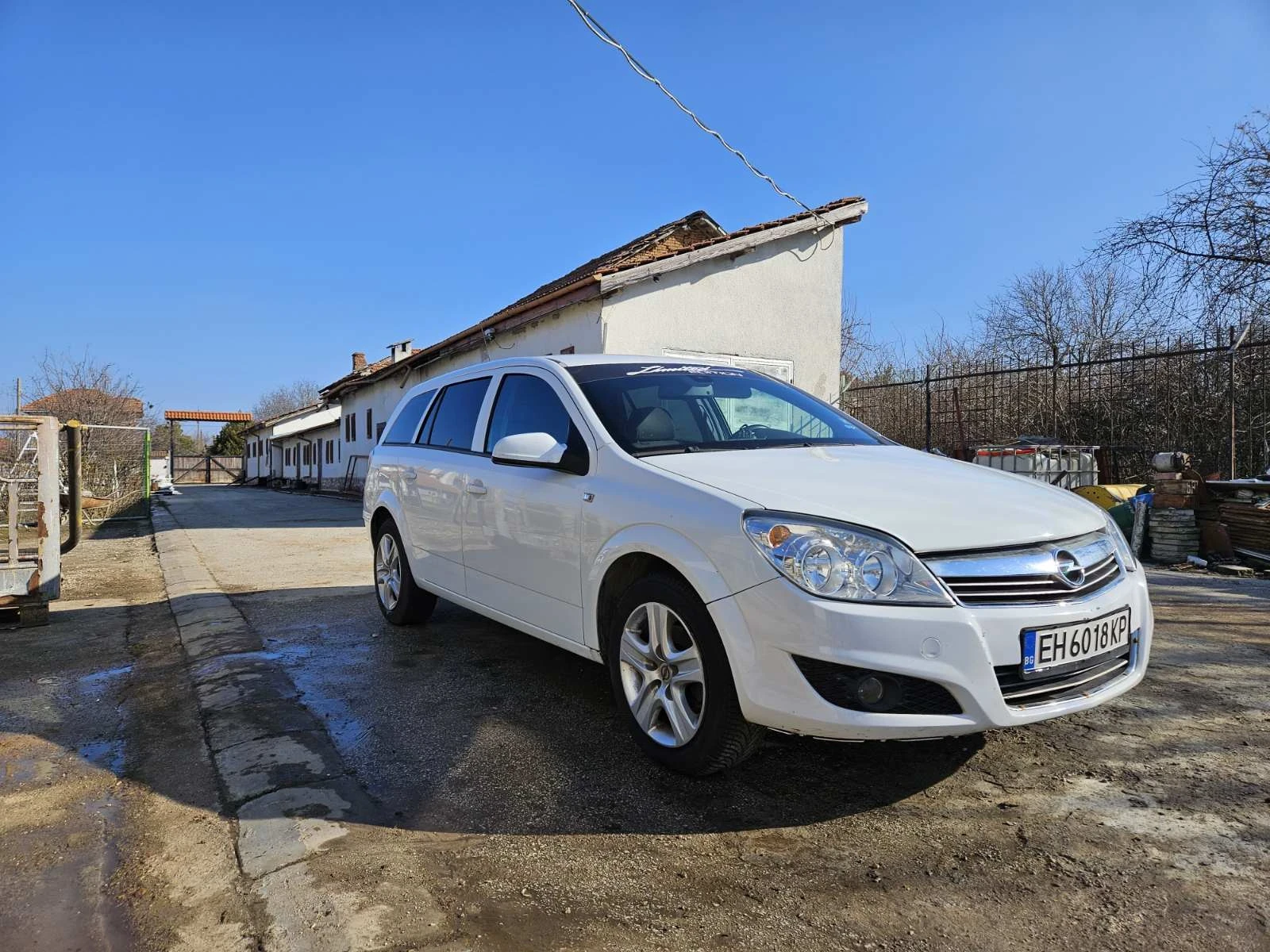 Opel Astra 1, 7 H CDTI - изображение 2