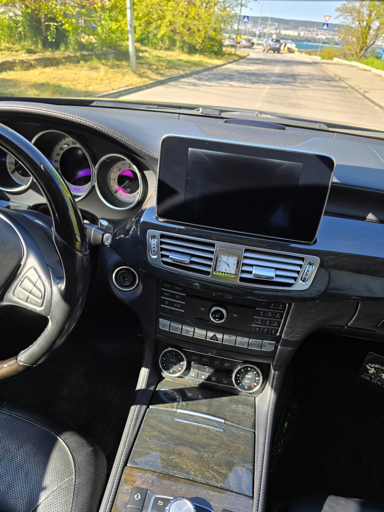 Mercedes-Benz CLS 350  - изображение 7