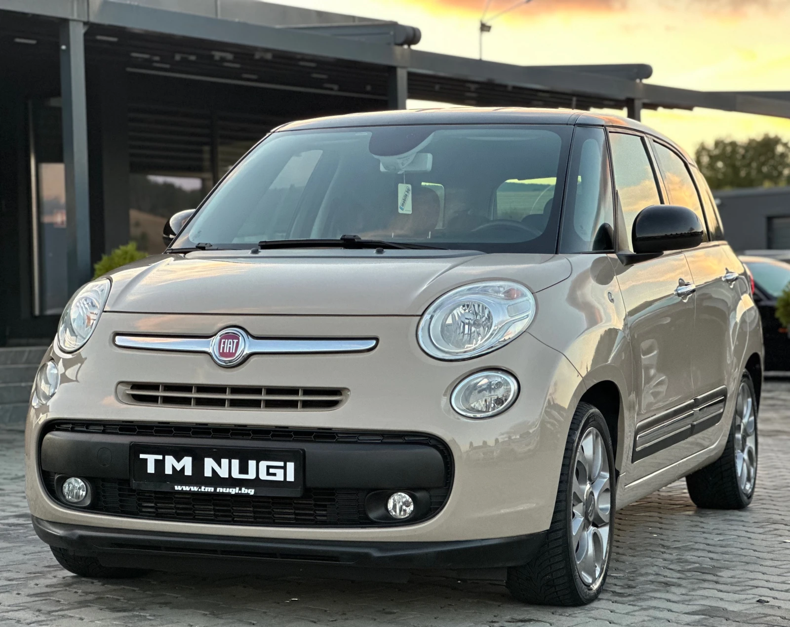 Fiat 500L LIVING* 6+ 1* 1.6m-jet* TOP*  - изображение 3