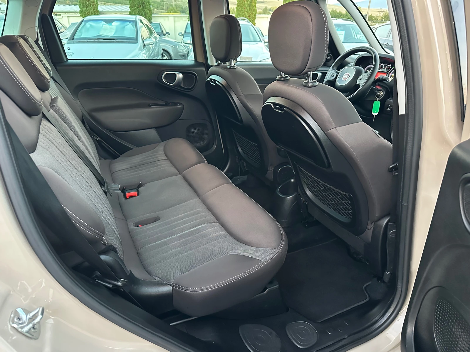 Fiat 500L LIVING* 6+ 1* 1.6m-jet* TOP*  - изображение 7