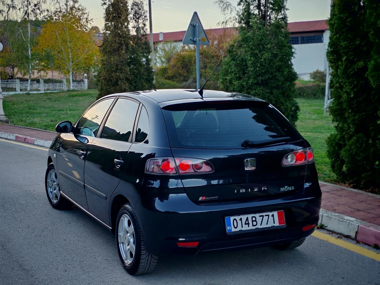 Seat Ibiza 1.4I(86)* FR-EDITION* FACELIFT*  *  | Mobile.bg   5