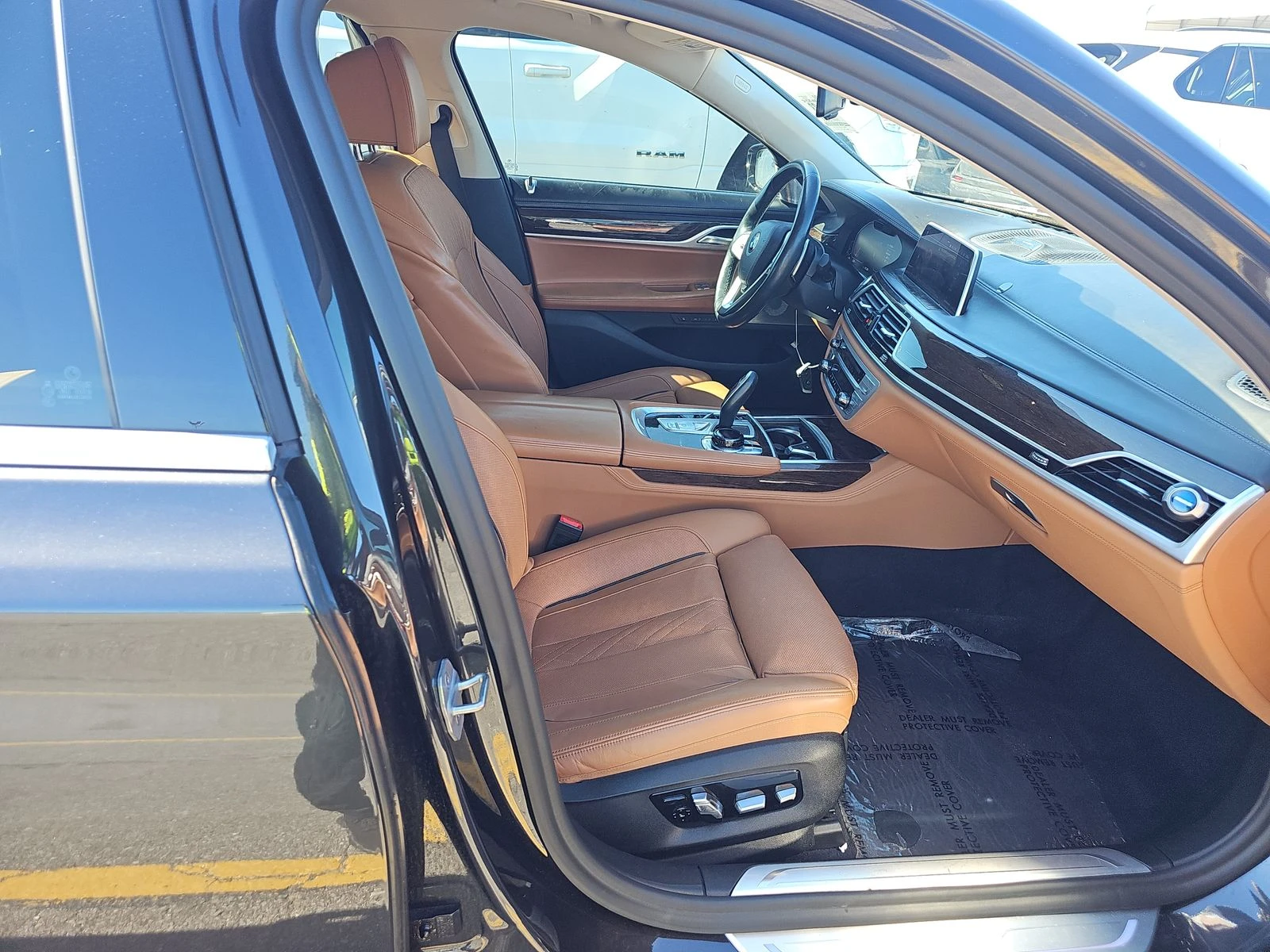 BMW 750 xDRIVE 50I* INDIVIDUAL*  | Mobile.bg   11