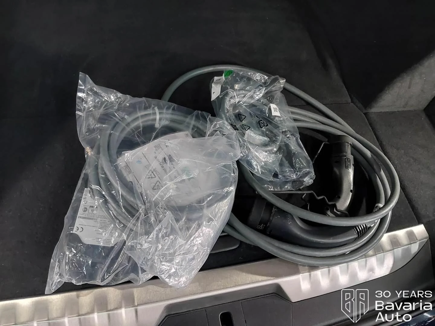 BMW 330 e Touring M Sport Paket Sportautomatic | Mobile.bg   13