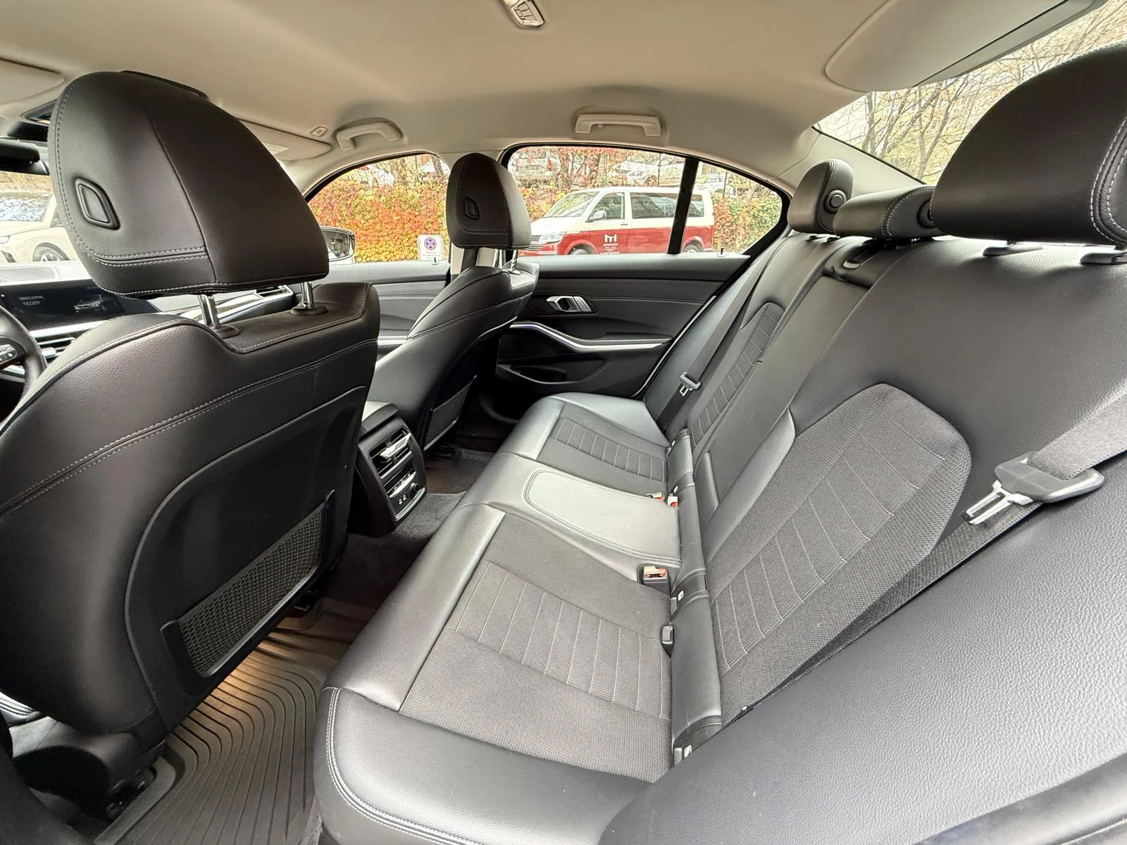 BMW 320 d xDrive | Mobile.bg   11