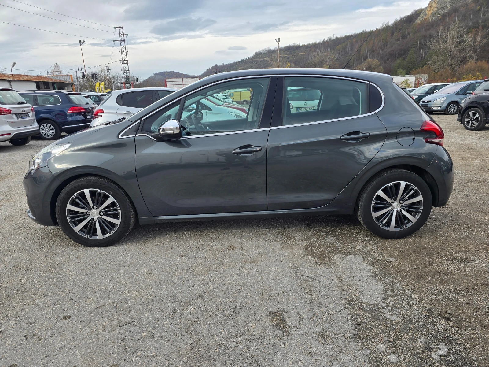 Peugeot 208 1.6 HDI  | Mobile.bg   6