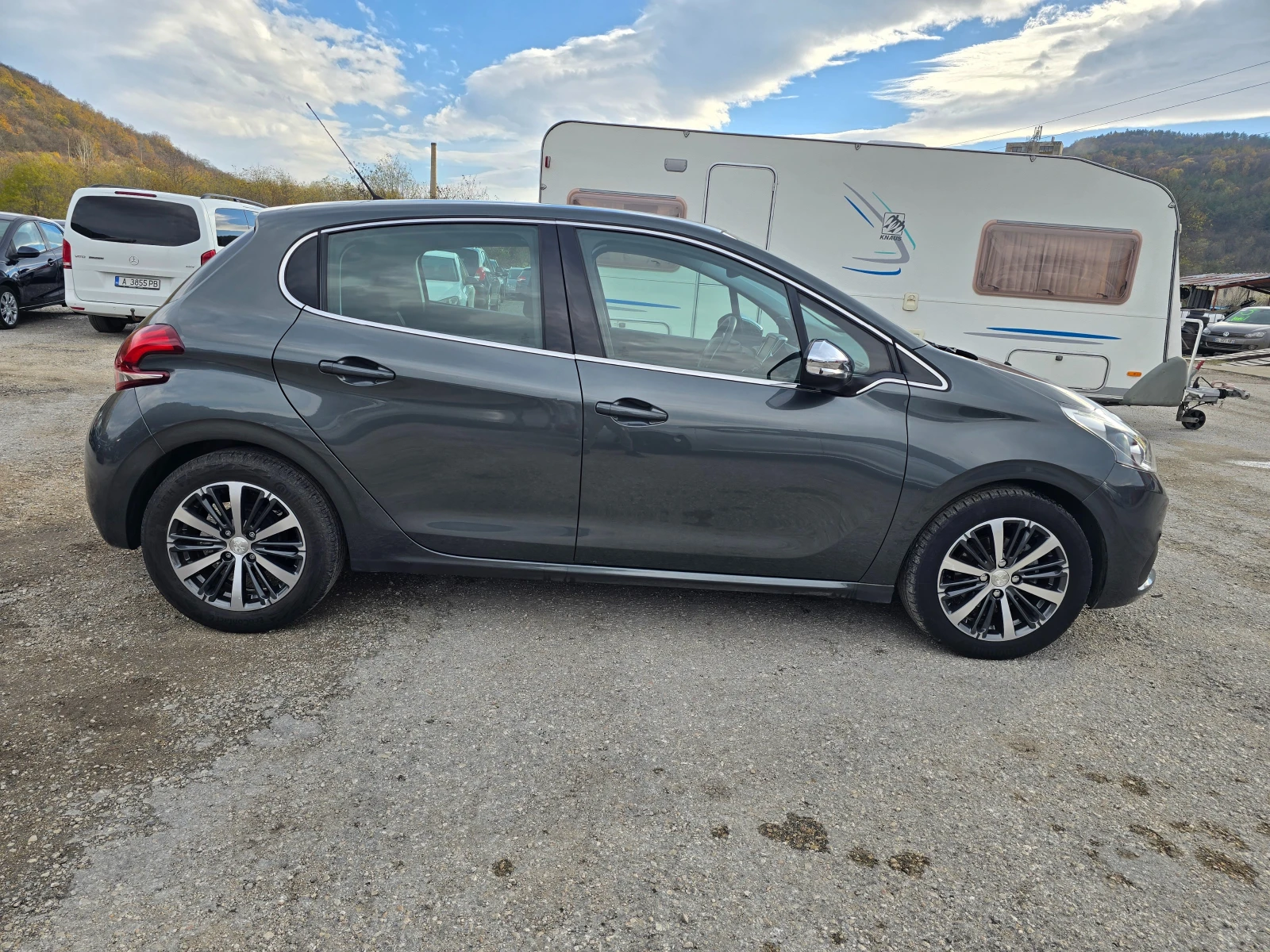 Peugeot 208 1.6 HDI  | Mobile.bg   2